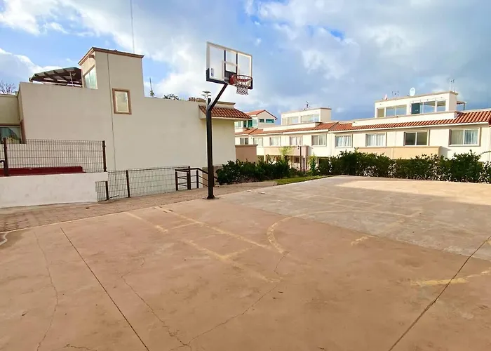 Brisas Del Mar Villa 3 Bedroom 2 Ba With Pool